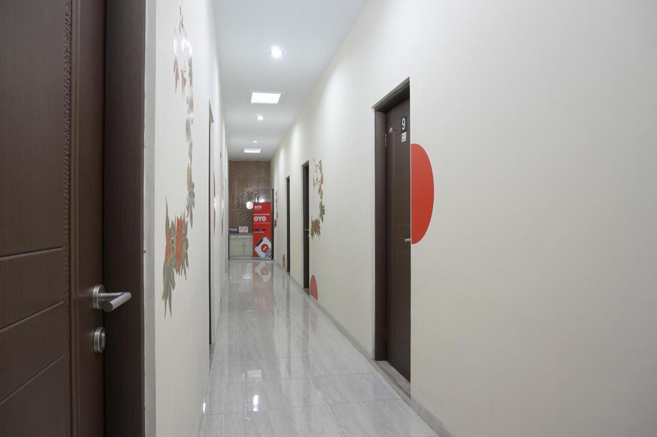 Super Oyo 90033 Dehome Family Melati Экстерьер фото